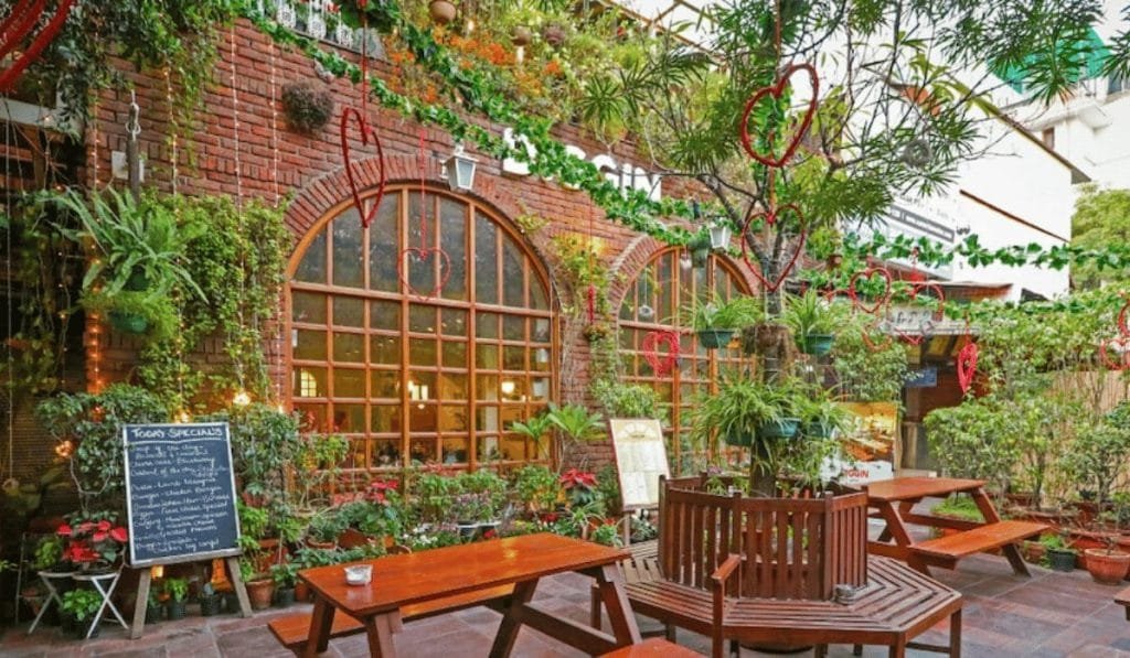 Top Cafes in Delhi Top Cafes in Delhi