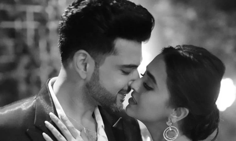 Karan Kundrra-Tejasswi Prakash's kissing video went viral