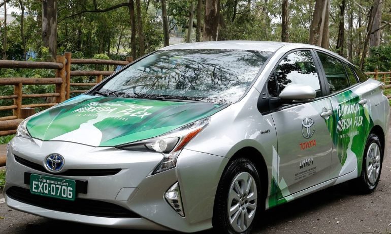 Toyota to unveil flex-fuel car in India on September 28