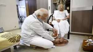 PM Modi’s Mother Heeraben Modi Passed Away