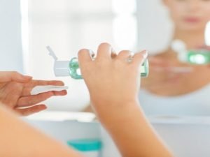 Daily Skincare Habits You need to let go of in 2023 2 Daily skin care Routine