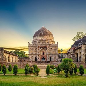 Top 5 Romantic Garden For Couples in Delhi 1 Lodhi Garden