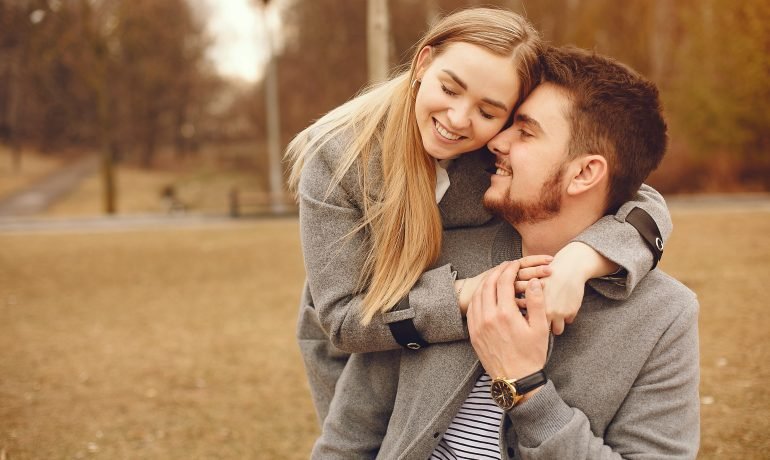http://bloggbuzz.com/wp-content/uploads/2023/10/beautiful-couple-spend-time-autumn-park-300x200.jpg