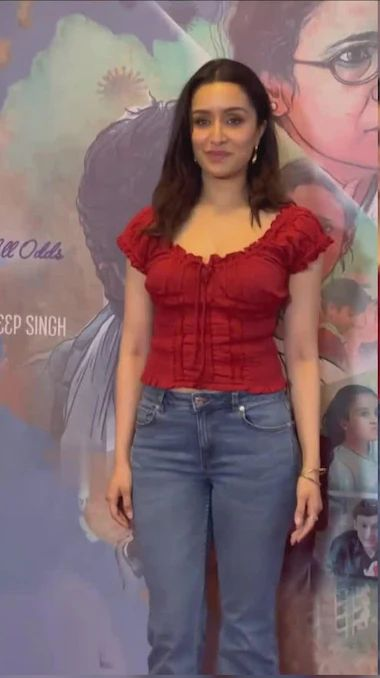 SHRADDHA KAPOOR FLAUNTS SIMPLICITY BEAUTIFULLY | 2024 1 SHRADDHA