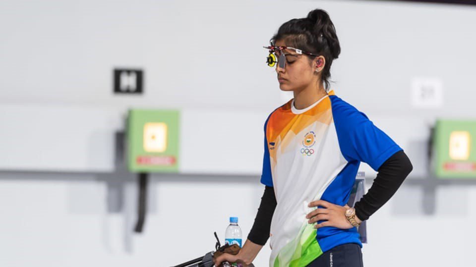 WHO IS MANU BHAKER? | WINS BRONZE MEDAL AT PARIS OLYMPICS 2024 3 manu bhaker